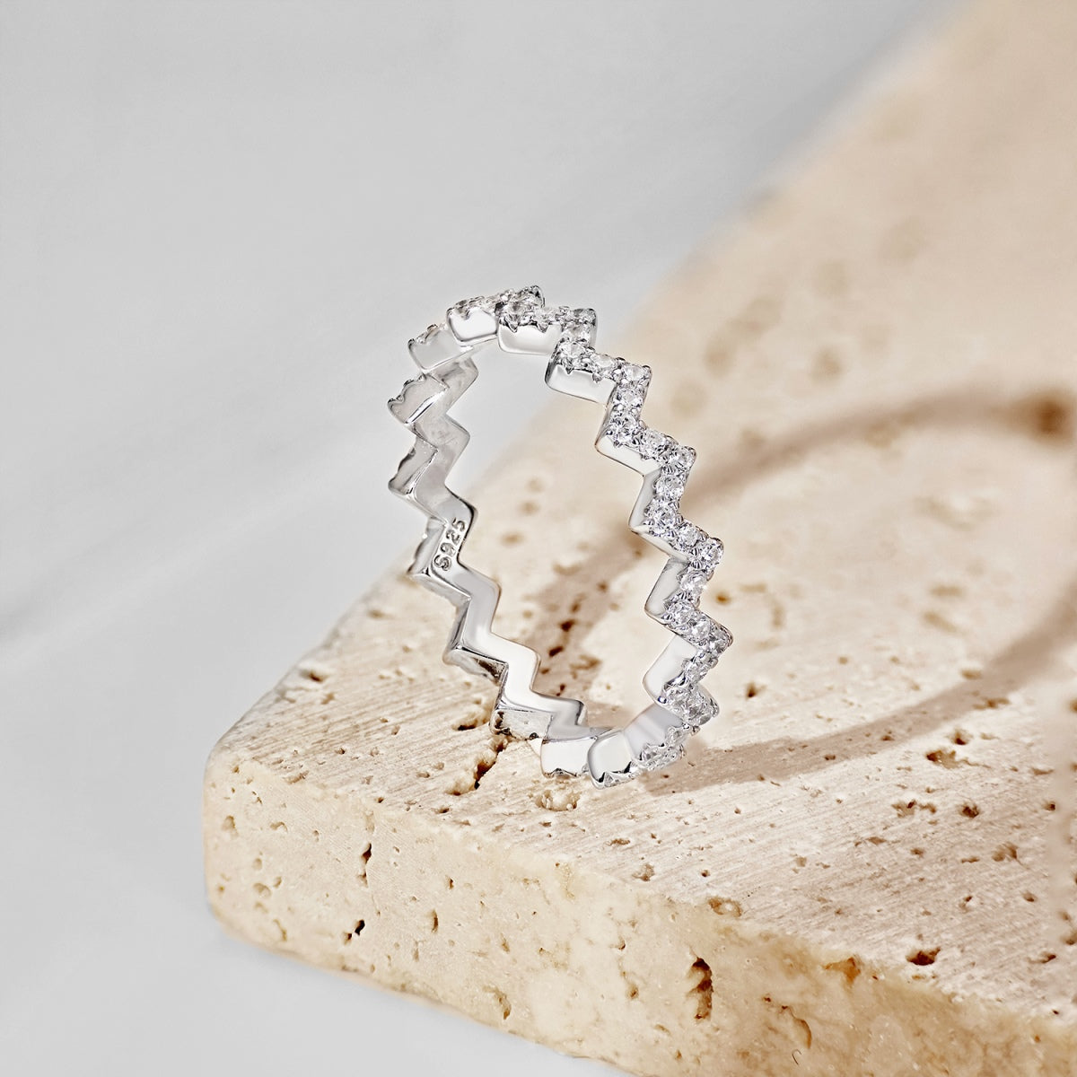 Queenly Charm Ring S925