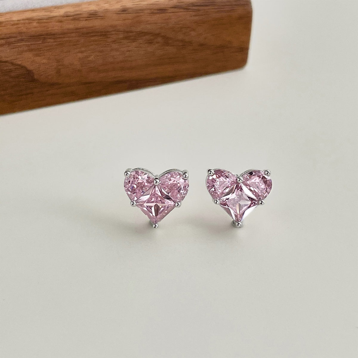 Queen of Hearts Pink Earrings S925 