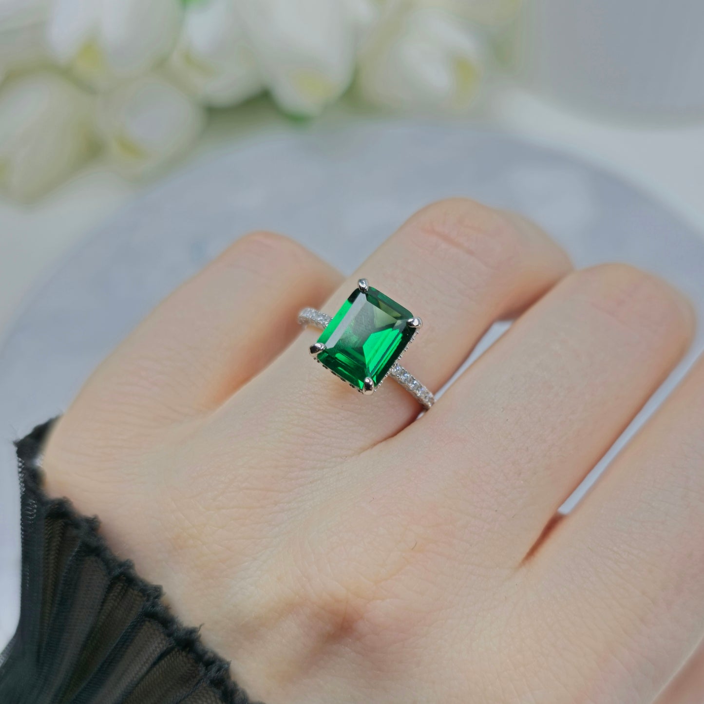 Emerald Enchantment Ring S925 